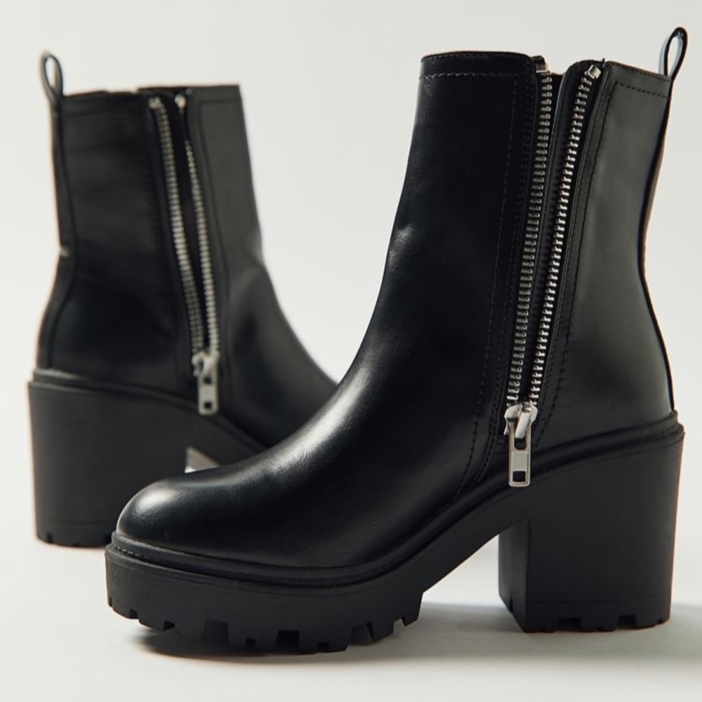 UO Zip Up Boot - Picture 2 of 9